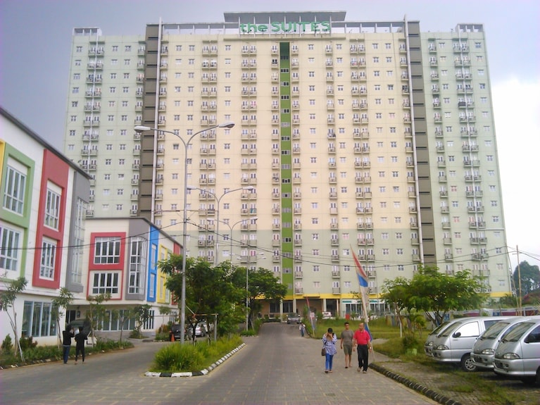 Apartemen Metro Suites